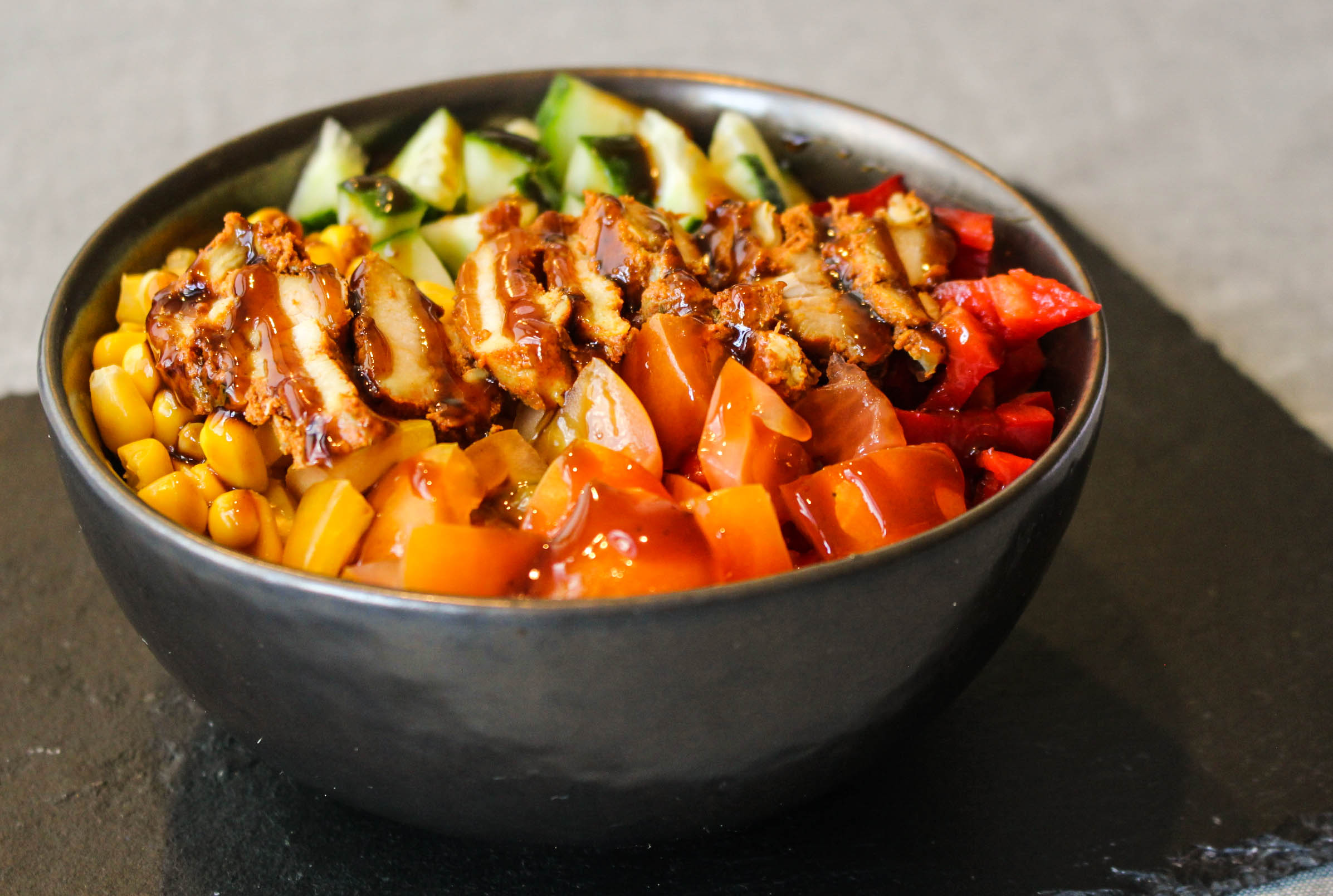 Stel je eigen pokebowl samen bij Besteldesk.nl